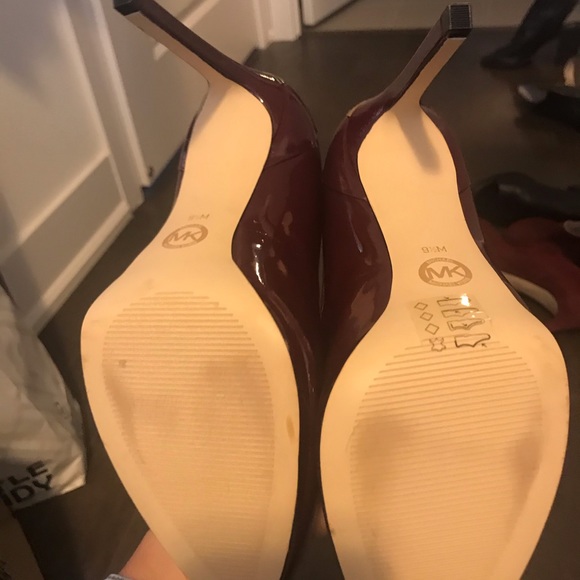 COPY - Burgundy Michael Kors heels - Picture 2 of 5